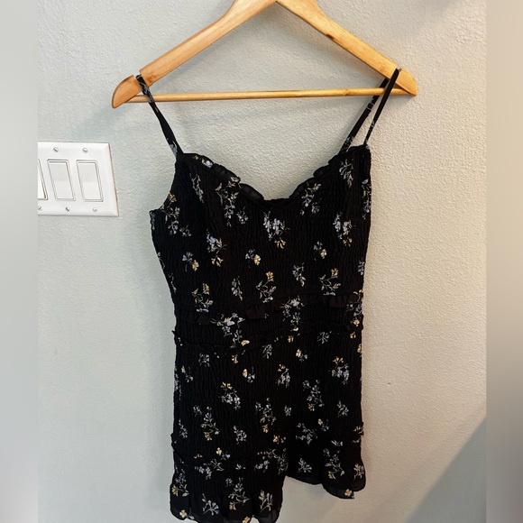 Abercrombie & Fitch Smocked Ruffled Black Floral Dress - Picture 3 of 6